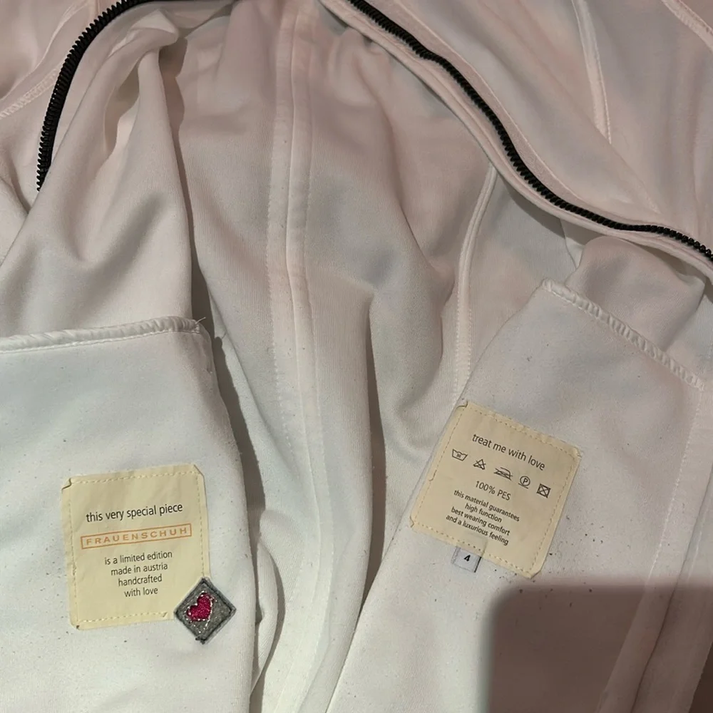 Women’s Fleece White Jacket - Picture 4 of 4